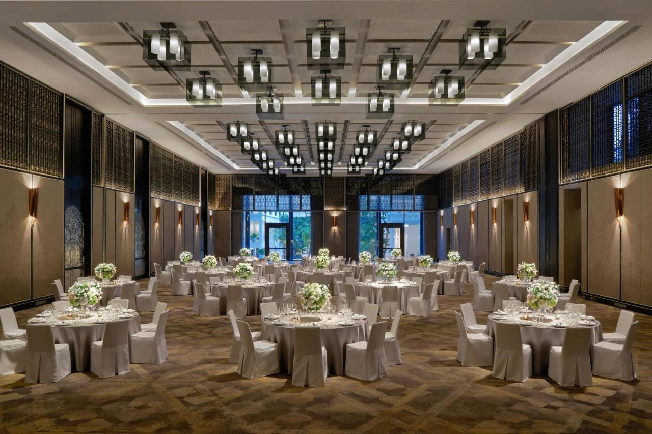 Bangkok Marriott Hotel The Surawongse Bagian luar foto