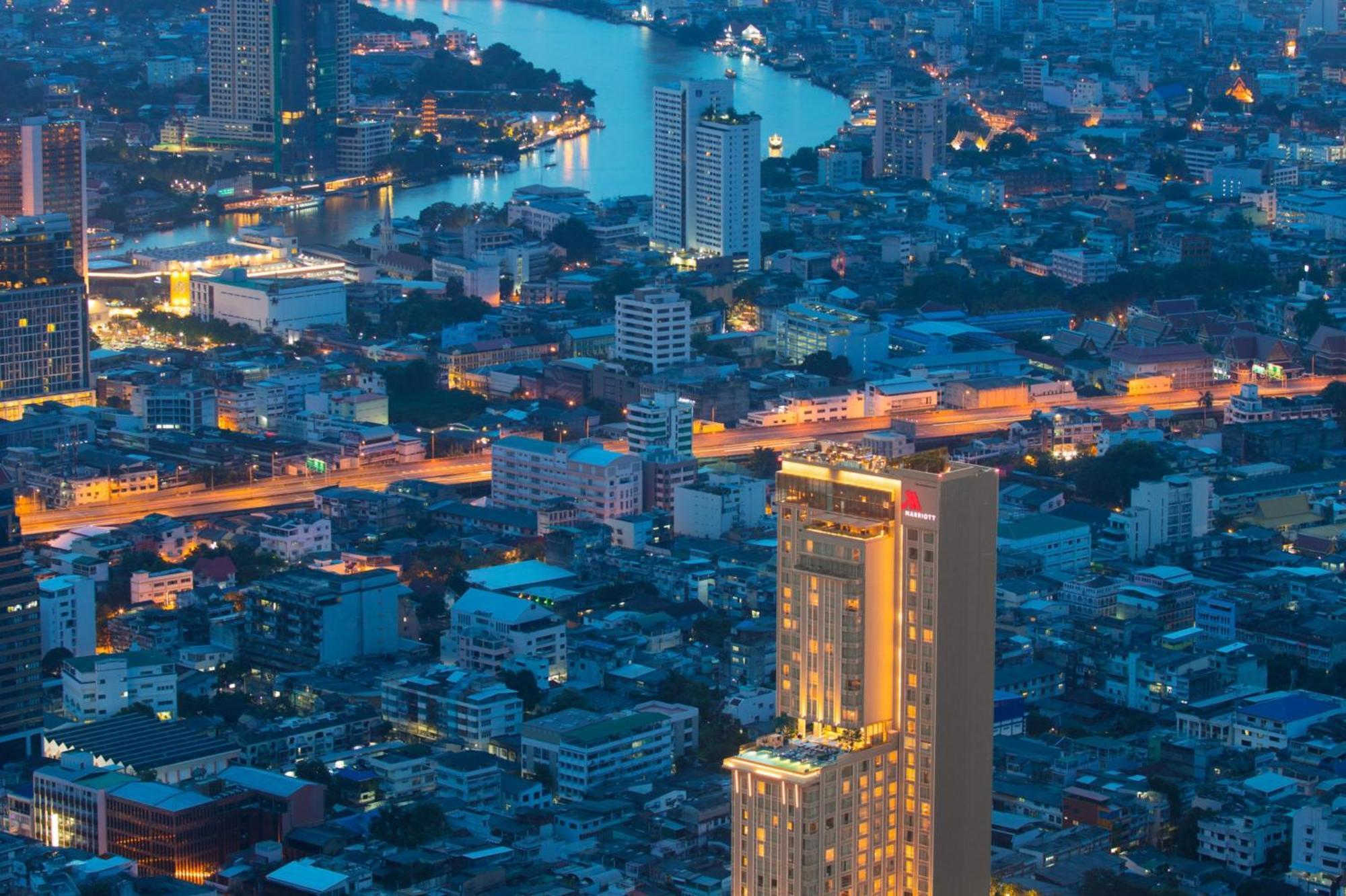 Bangkok Marriott Hotel The Surawongse Bagian luar foto